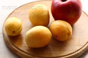 Заготавливаем яблочно-абрикосовый компот на зиму
