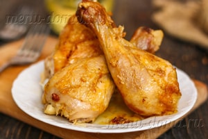 Румяная и сочная курица с горчицей, запеченная в рукаве