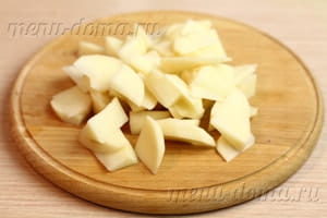 Запекаем сытный картофель в деревенском стиле в духовке (3 простых рецепта)