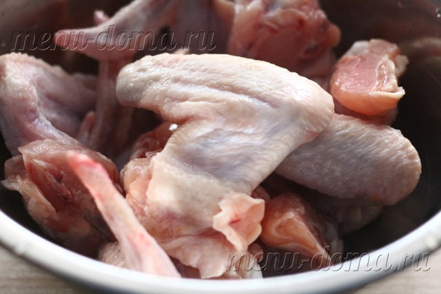 Хрустящие жареные куриные крылья (готовим на сковороде)