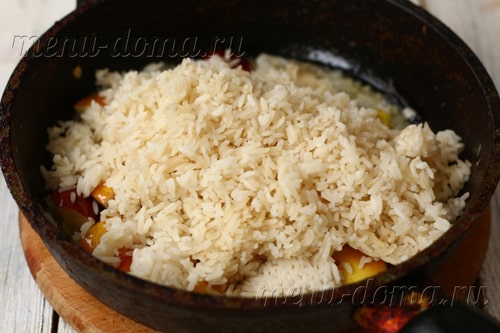 Утка, фаршированная рисом, запеченная в духовке